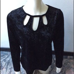Cut Out Top Keyholes Cut Outs Festve Black